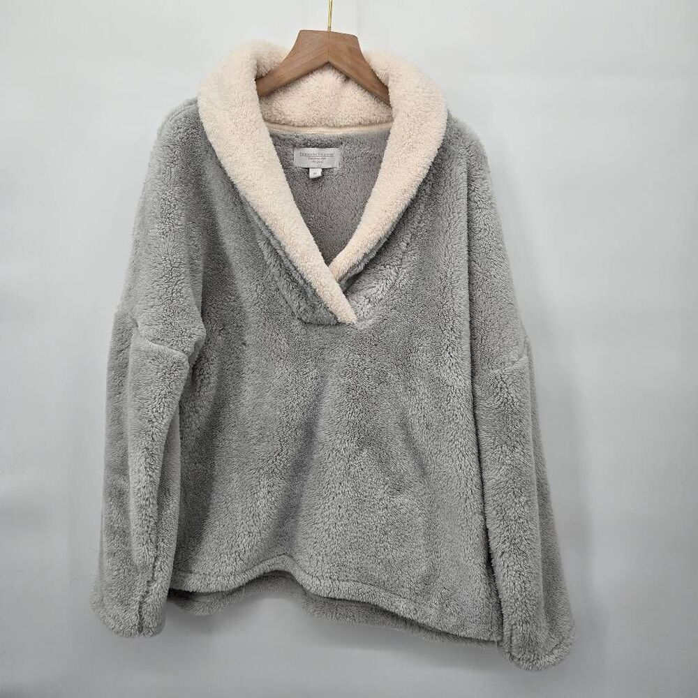 Hammacher Schlemmer Pullover Lounge Sweater Size Medium Gray Plush Warm Cozy Win